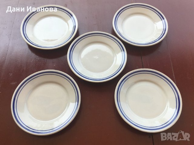 5 бр. бели порцеланови чинии със син кант, снимка 7 - Чинии - 41632233