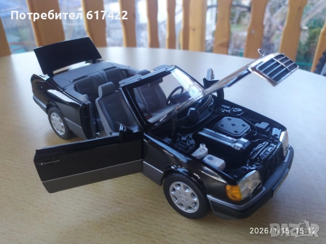 1:18 Метален модел на Mercedes  Benz  300 CE-24 Cabriolet W124 Norev, снимка 14 - Колекции - 53113690