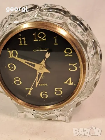 ретро съветски настолен часовник Маяк     22/5, снимка 2 - Антикварни и старинни предмети - 49237700