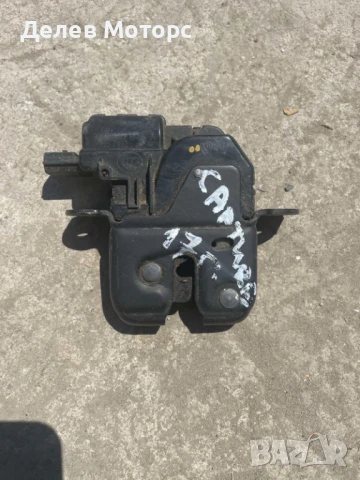 Брава 905039428R за заден капак за Renault Captur 1.5 DCI, 5sp, 90ph.,engine K9KE628, R2R01, 2018г., снимка 2 - Части - 50935039