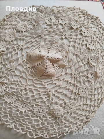 Каре за маса кръг, снимка 4 - Покривки за маси - 51552681