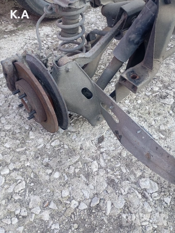 Заден мост Ford Mondeo MK3 Комби, снимка 8 - Части - 53718232