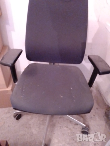 Офис стол, снимка 3 - Столове за офис - 52949278