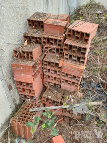 Огнеупорни изолационни тухли + тухли четворки + плътни тухли единички, снимка 5 - Изолации - 49592723