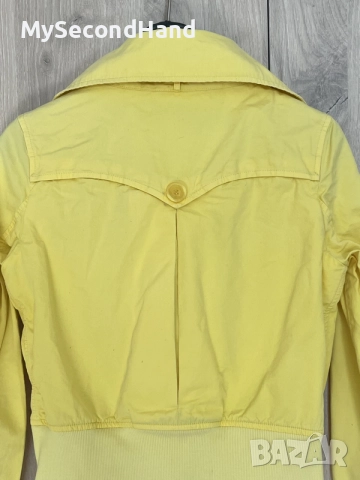 Burberry оригинал дамско яке S, снимка 2 - Якета - 56167947