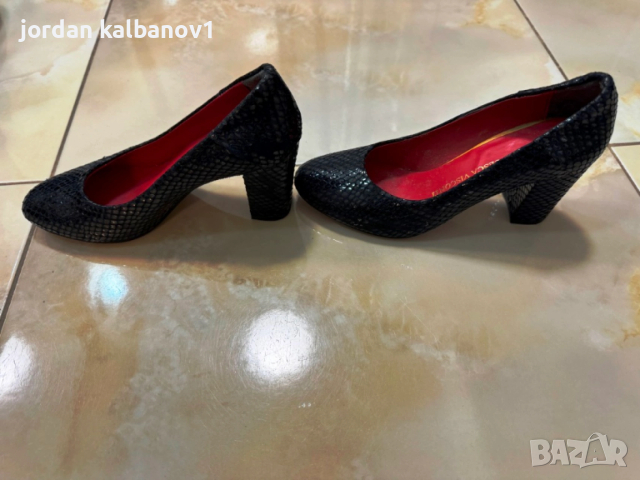Подарявам - дамски тъмносини змийски обувки Francesca Visconti номер - 35 стелка - 23см. ток - 6см., снимка 2 - Дамски обувки на ток - 53806276