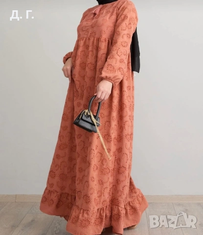 Дълга бродирана рокля, снимка 3 - Рокли - 53689026