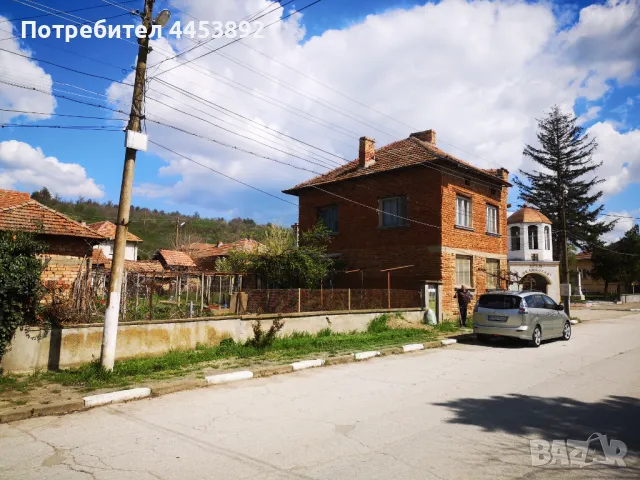 Къща на центъра на село Рибен, снимка 2 - Къщи - 50056670