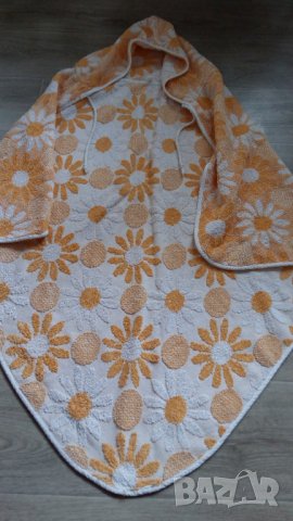 БЕБЕШКА КЪРПА С КАЧУЛКА, снимка 1