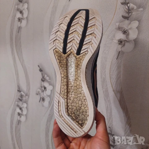 Saucony Endorphin Speed 'Black Gold' номер 46 ,5 маратонки за бягане , снимка 10 - Маратонки - 50677053