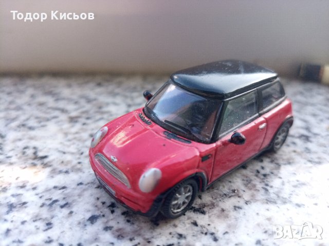 Лот модели 1:64 и 1:72 - Schuco, Hot Wheels, Welly, Joycity, Maisto, Disney, снимка 4 - Колекции - 41728092