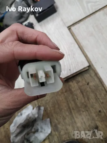 Бутон за багажник 4733440 Saab 9-3 i, снимка 2 - Части - 49684540