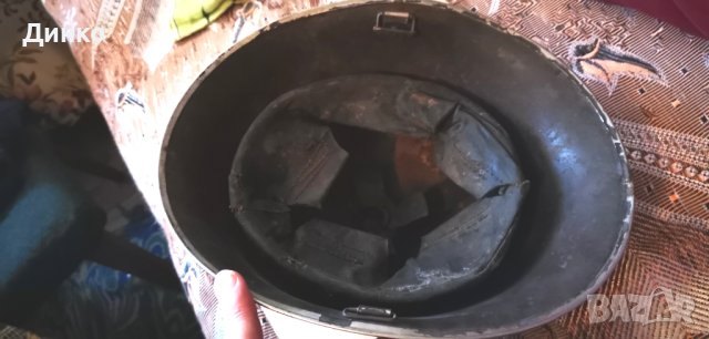 Английска каска от ВСВ оригинал , снимка 2 - Антикварни и старинни предмети - 44406634