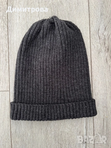Нови зимни шапки , снимка 2 - Шапки - 53218718