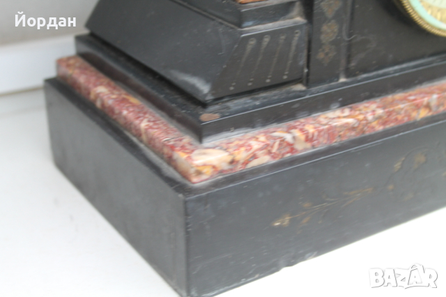 Френски настолен мраморен часовник, снимка 4 - Антикварни и старинни предмети - 44716518