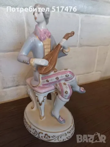 Порцеланова фигура Hollohaza