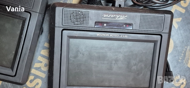 DVD за кола с два монитора, снимка 3 - Аксесоари и консумативи - 52638884