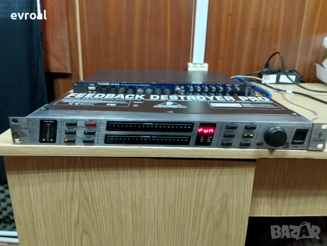 BEHRINGER FBQ2496 FEEDBACK DESTROYER PRO, снимка 1