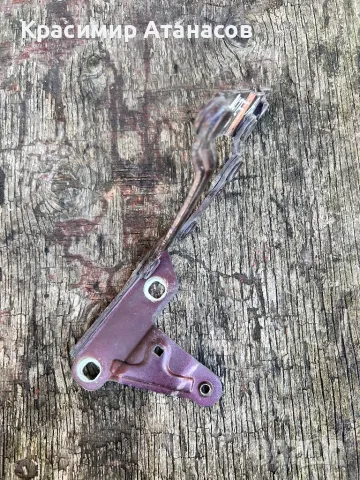 5P0823301. Лява панта преден капак за Сеат Алтеа. XL. 2005-2014г, снимка 2 - Части - 50338626