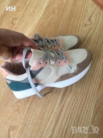 Дамски кецове, снимка 2 - Дамски ежедневни обувки - 40550793