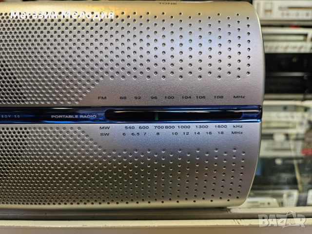 Радио Grundig Music Boy 50 RP 5200 В отлично техническо и визуално състояние., снимка 4 - Радиокасетофони, транзистори - 52414490