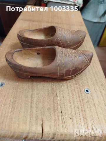 Стари малки дървени обувки , снимка 3 - Антикварни и старинни предмети - 50007368