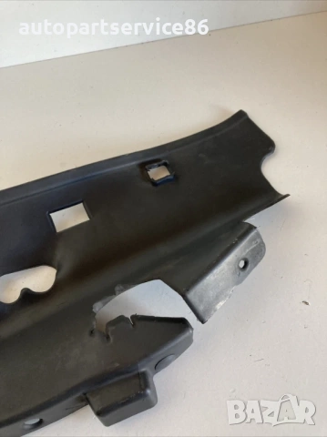 Уплътнение на радиатора за въздух за Jeep Cherokee 3.7 (2005) 52079767AE, снимка 2 - Части - 53568927