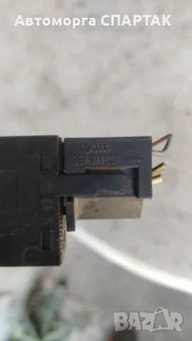 Volkswagen Transporter – Caravelle T4 Превключвател за отопление на предното стъкло/стъкло 535959621, снимка 2 - Части - 47695514