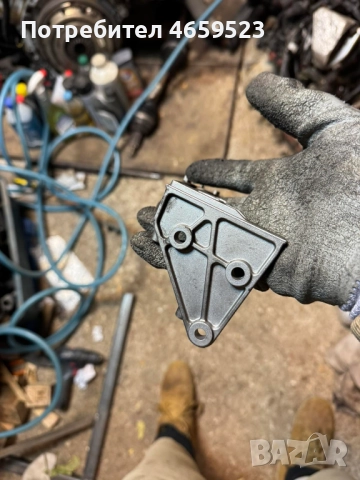 Планка за двигател на Мерцедес Mercedes 2.2Cdi само за 10лв. а6510940127, снимка 2 - Части - 52544084