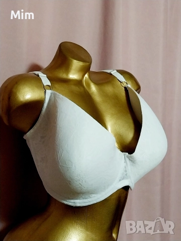 95 Н Бял сутиен за много едър бюст , снимка 3 - Бельо - 52702422