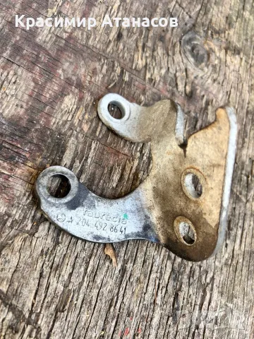 A2044928641. Планка DPF държач за Мерцедес Ц-класа W204. 2011-2014г. OM651