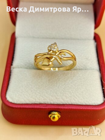 Красиви дамски пръстени медицинска стомана с18 каратово златно покритие , снимка 2 - Пръстени - 44566356