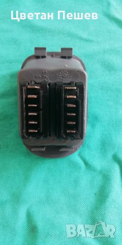 Бутони управление ел. стъкла Рено Меган Коуч, снимка 2 - Части - 42430169