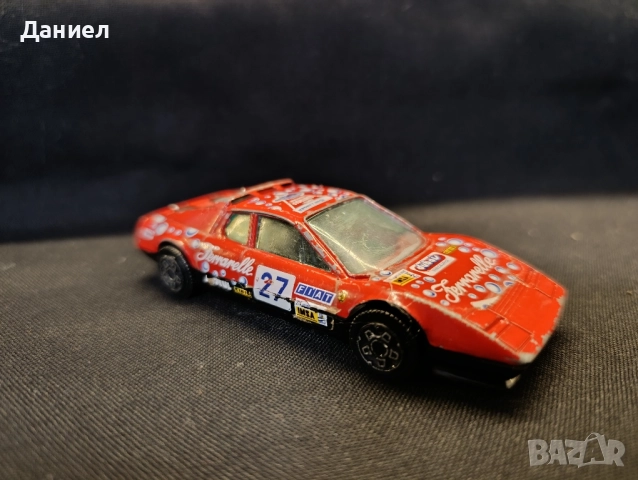 Количка Burago Ferrari , снимка 2 - Колекции - 52020649