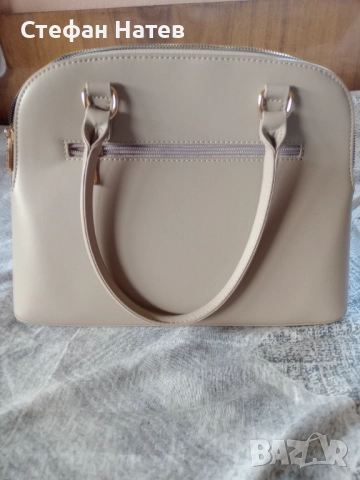 Продавам дамска чанта 