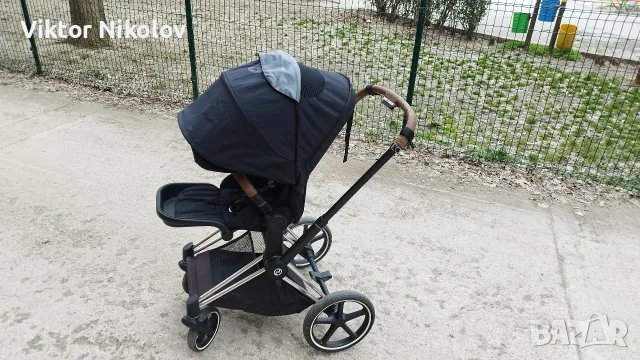 Комплект Cybex Priam 4 летен кош с поставка за чаша/шише и куки за чанта, Пловдив, снимка 2 - Детски колички - 56140270