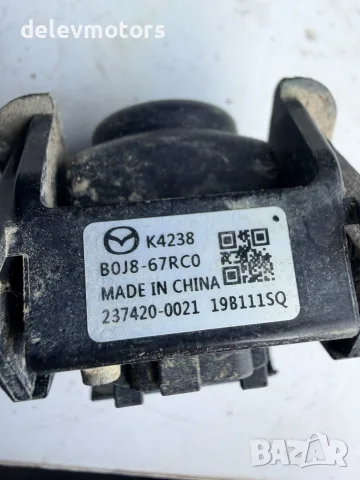 b0j8-67rc0 камера задна броня от Mazda 3, 2.5 SKYACTIV-G, снимка 7 - Части - 56330934