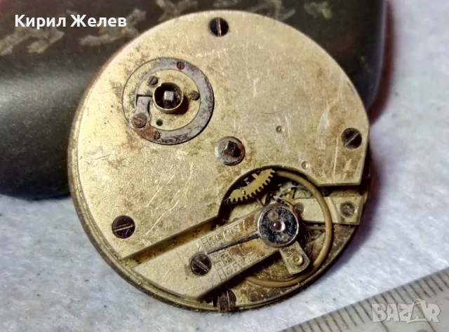 МЕХАНИЗЪМ от РЯДЪК МОДЕЛ СТАРИНЕН ШВЕЙЦАРСКИ ДЖОБЕН ЧАСОВНИК с ПОРЦЕЛАНОВ РИМСКИ ЦИФЕРБЛАТ 20871, снимка 8 - Антикварни и старинни предмети - 48623582