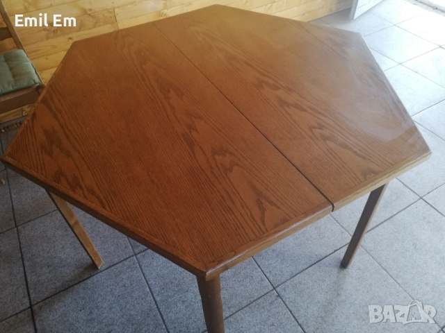 Разтегателна кухненска маса 