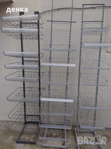 Продавам стилажи 