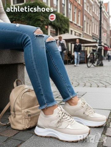 Дамски маратонки на платформа в бежово-2026