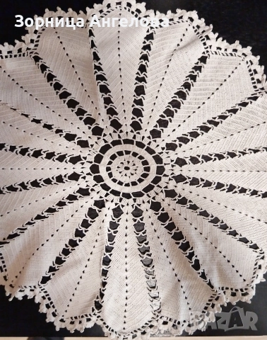  Ръчно плетено каре 80/40, снимка 3 - Антикварни и старинни предмети - 52809362