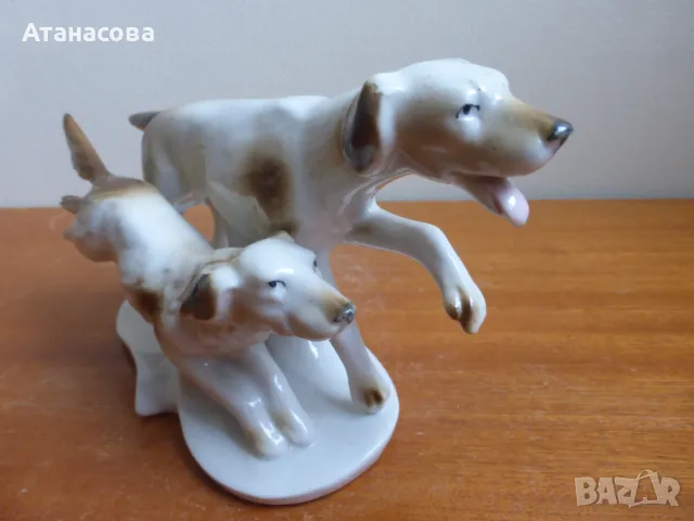 Немска порцеланова фигура Ловни кучета 1950 г статуетка, снимка 9 - Статуетки - 49250348