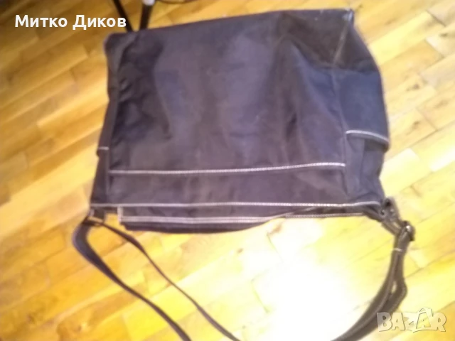 Чанта маркова на Русо промазан плат като нова за лаптоп или друга 38х28х15см, снимка 7 - Чанти - 51107131