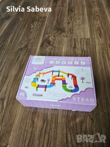 Магнитен конструктор - Магнитна писта със светеща количка, 52бр. части, снимка 3 - Коли, камиони, мотори, писти - 52390019