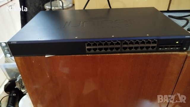 Суич 24-портов превключвател Juniper Networks EX2200 ex 2200-24T- 4G, снимка 16 - Суичове - 42500916