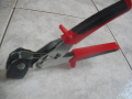 Нови Френски Професионални Клещи Монтажни За Дюбели, снимка 13
