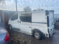 opel vivaro 1.9 cdti на части опел виваро 1.9 цдти теглич, снимка 9