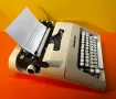 Пишеща Машина Olivetti Lettera 35 Клавиатура Кирилица Топ Състояние Нова лента, снимка 4