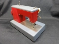 СТАРА РЕТРО СОЦ СССР МЕХАНИЧНА ИГРАЧКА ШЕВНА МАШИНА, снимка 3